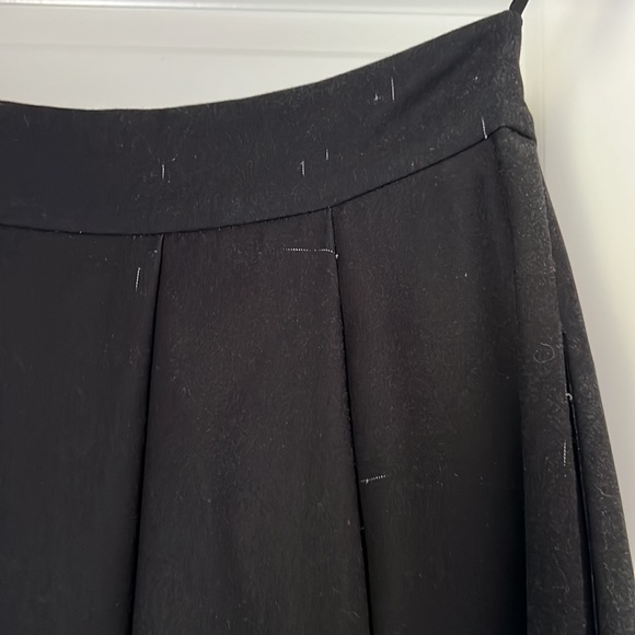 Free People, high waist, size 2, skirt with crop top, black and floral - Picture 3 of 8